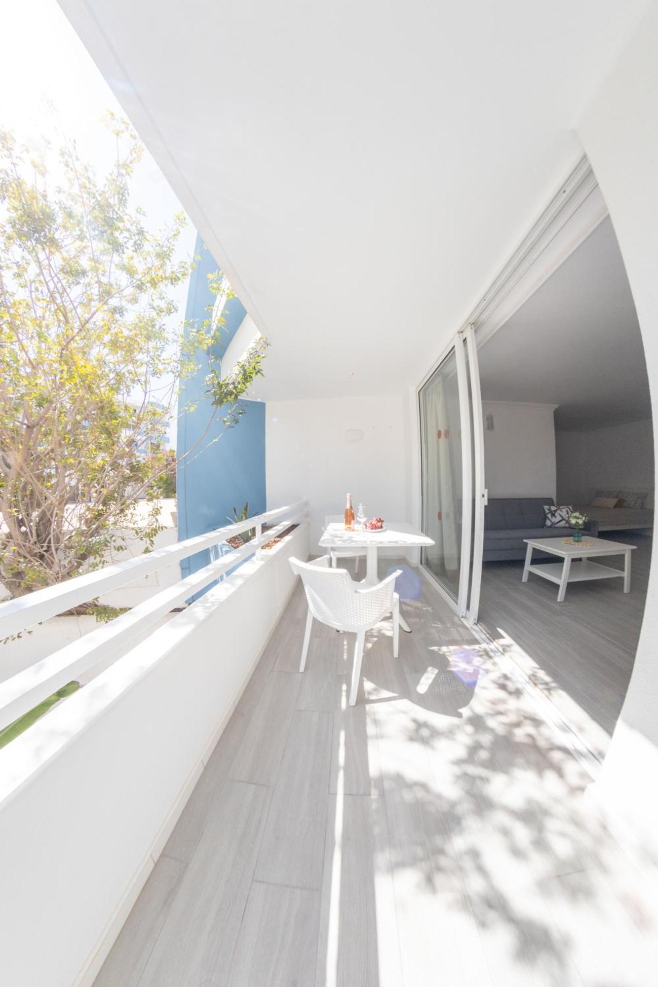 Retreat Oasis Studio Apartment 圣米格尔德阿沃纳 外观 照片